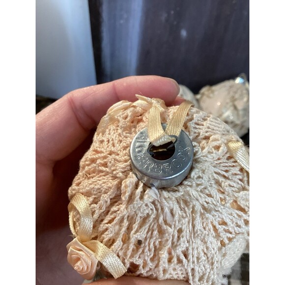 Vintage Alderbrook Lace Covered Silver Glass Christmas Ball Ornaments Set Of 7 - Picture 7 of 15